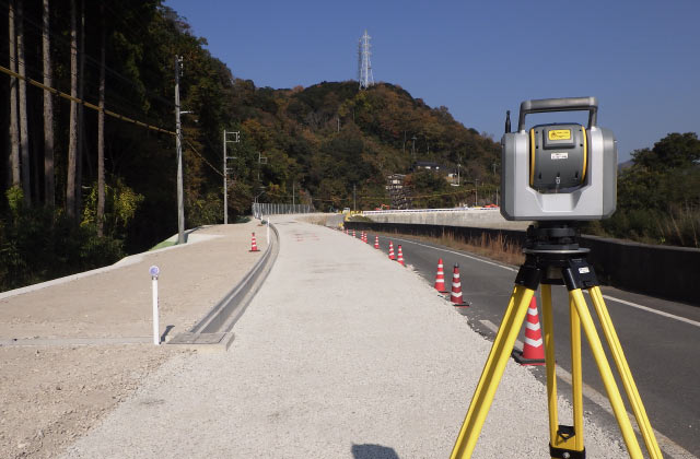 道路改良工事の現場