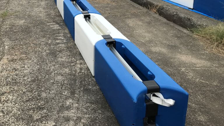 イタリア製安全防護帯「Go Truck Barriers」