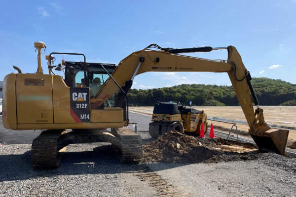 ICT建機（バックホウ）